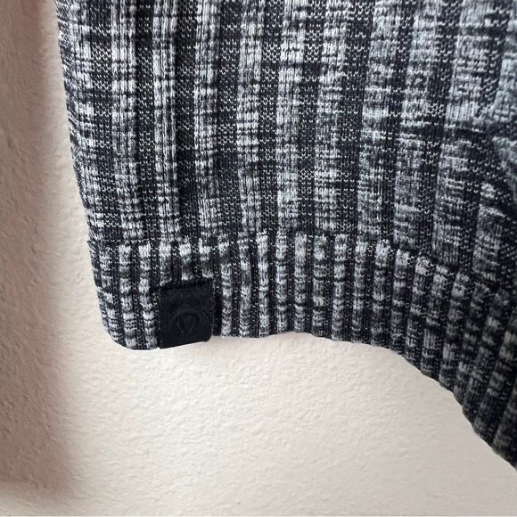 Lululemon Rest Less Pullover Long Sleeve Shirt Heathered Black Grey - Picture 4 of 4